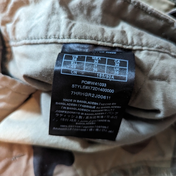 EUC Guess camo shorts - Picture 6 of 9